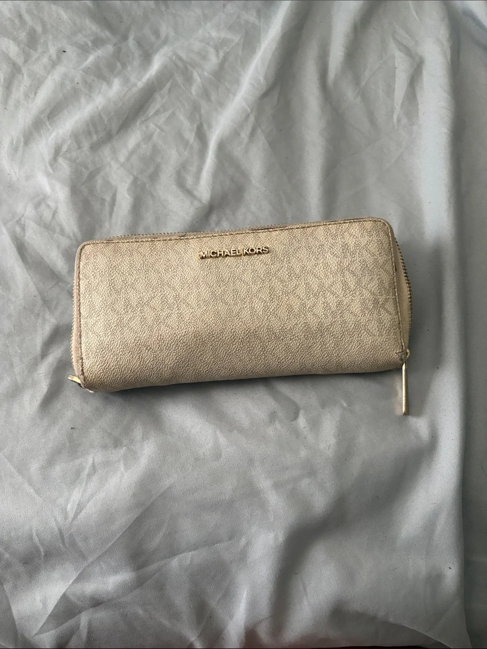 Michael Kors Champagne Gold Signature Zip Wallet